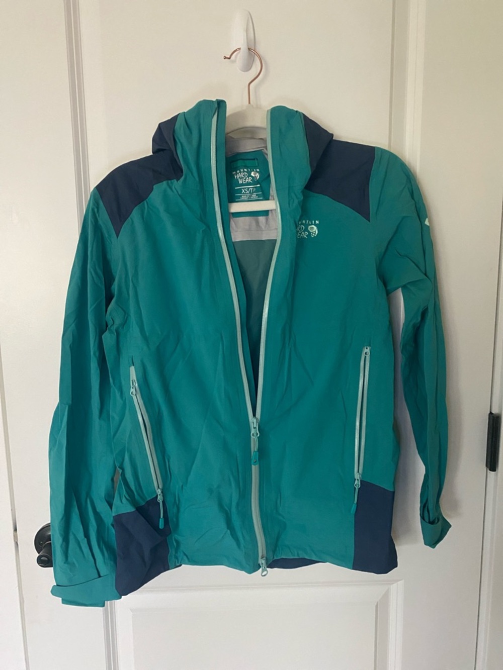 Mountain Hardwear Teal and Navy Waterproof Jacket
